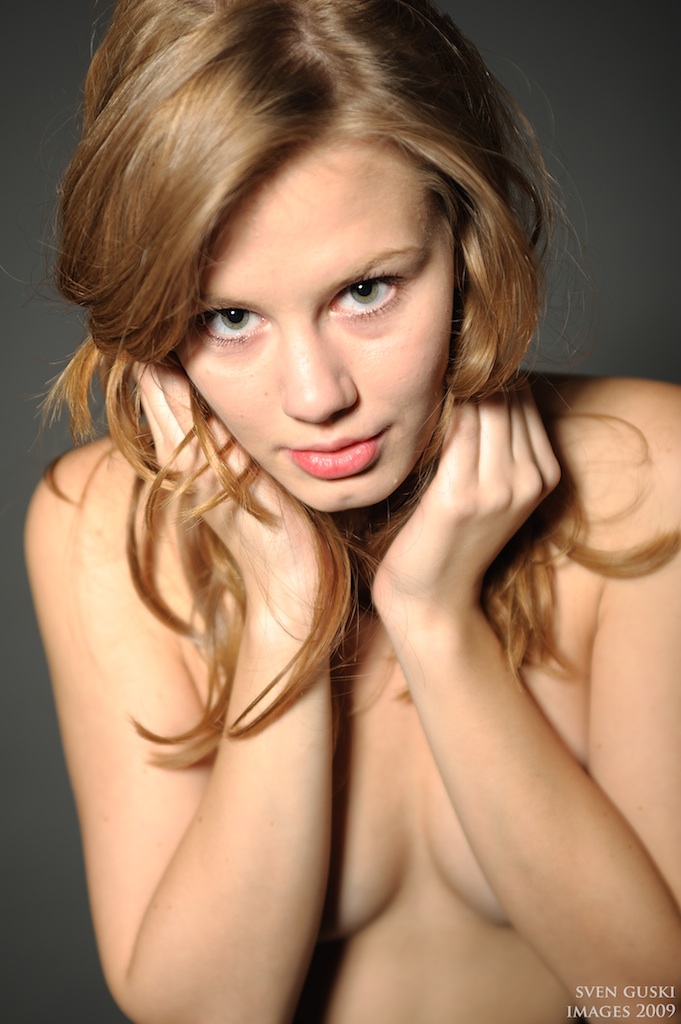 Nina 000