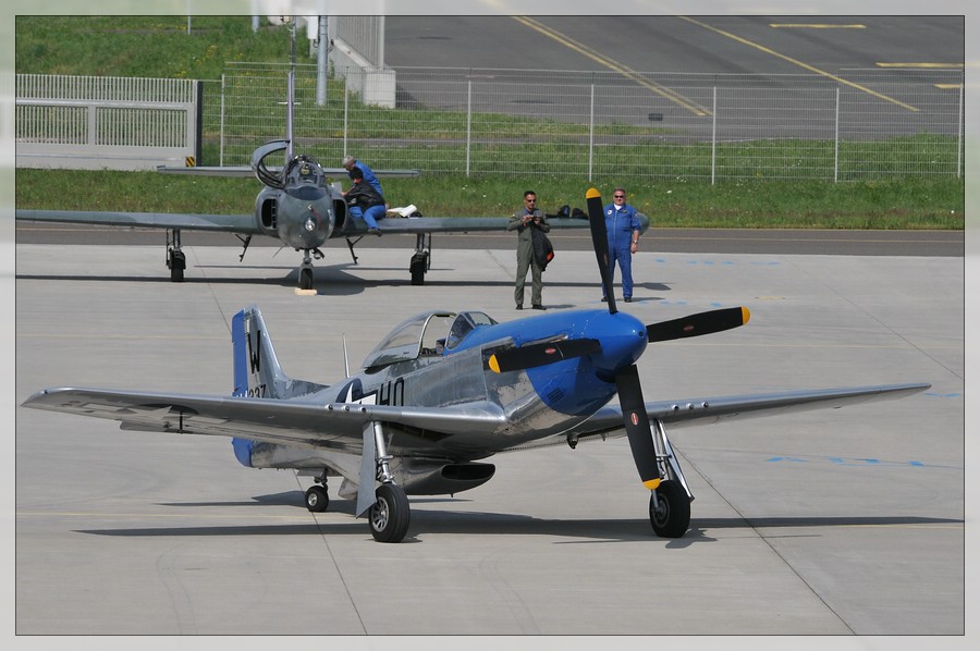 North American P-51D "Mustang" - 01