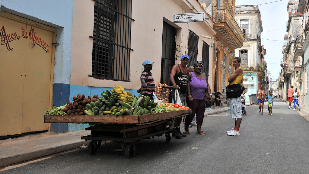 Obstwagen in Havanna
 1279
