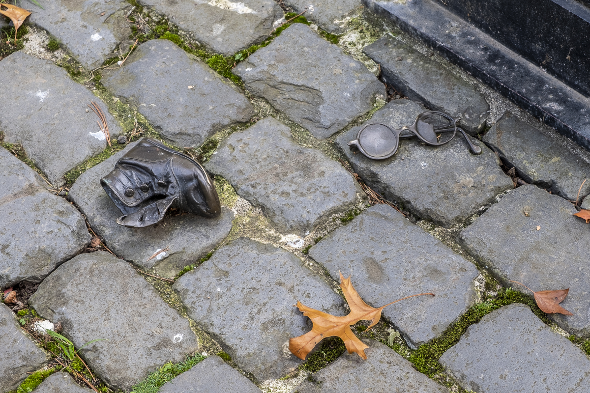 Oregon Holocaust Memorial 4.jpg