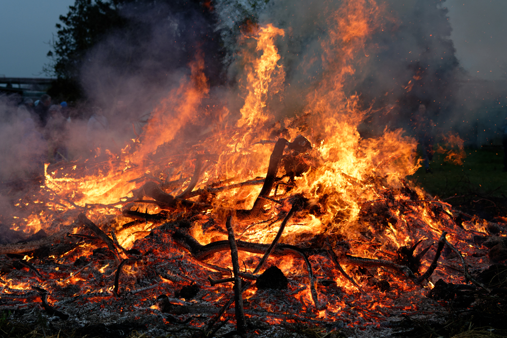 Osterfeuer.jpg