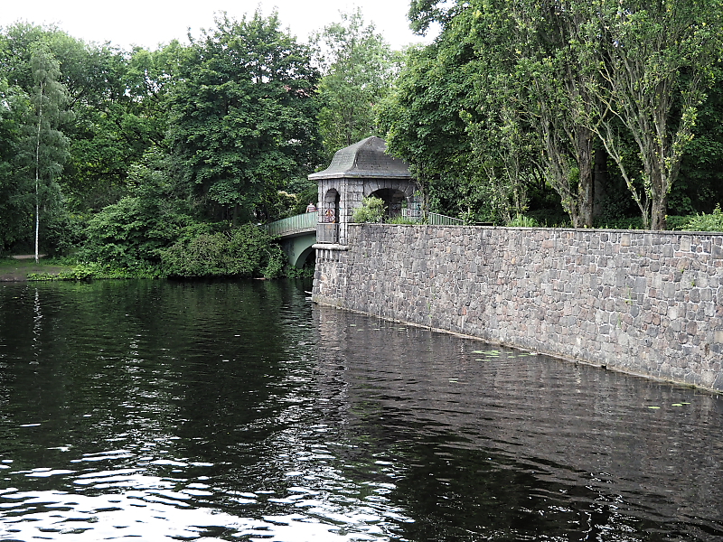 P7030024 (2).jpg