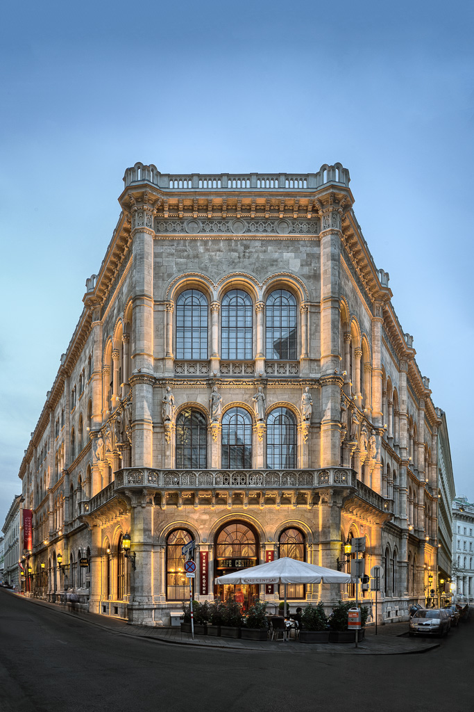 Palais Ferstel 001