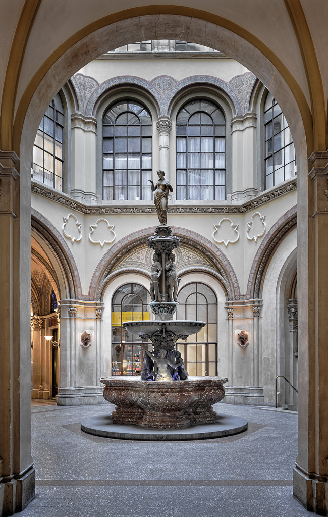 Palais Ferstel 017