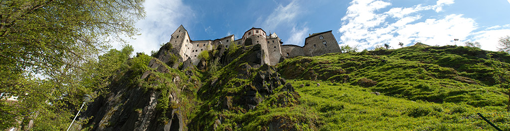 pan loket burg1