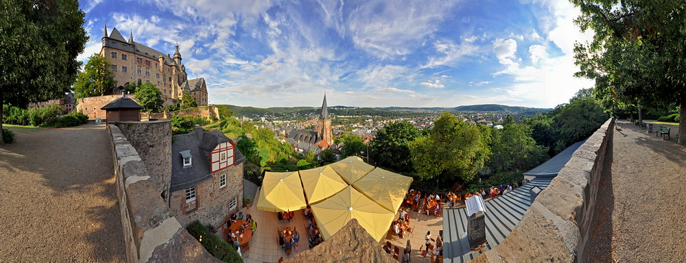 Panorama Marburg Schloss 8 16 klein
