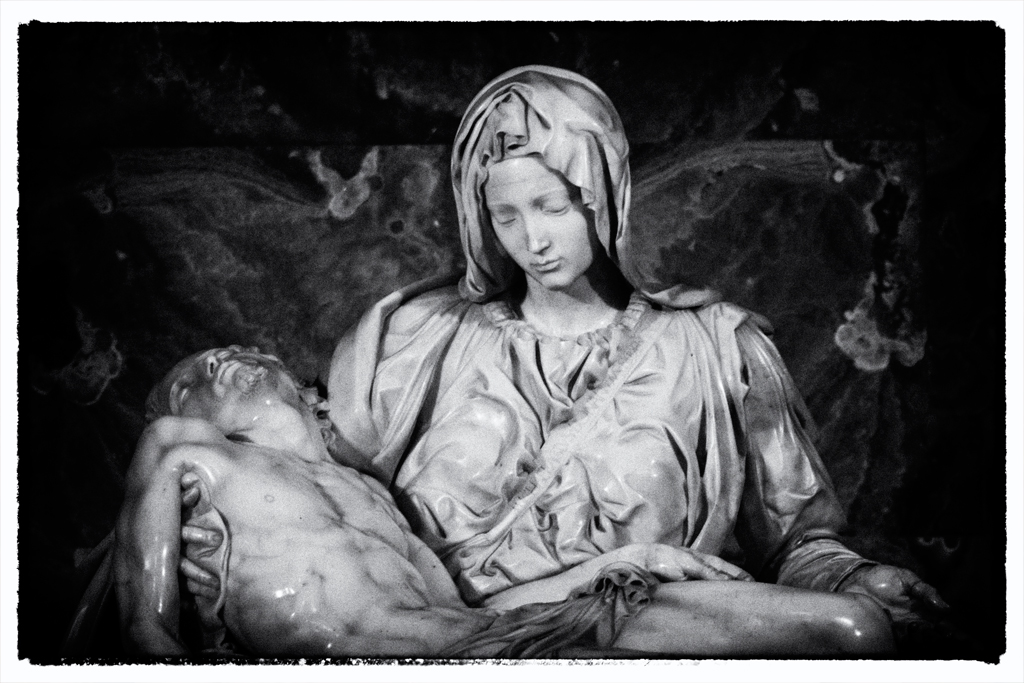 Pietà von Michelangelo im Petersdom (Rom)
