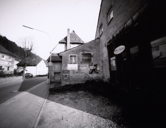 pinhole 7 kl