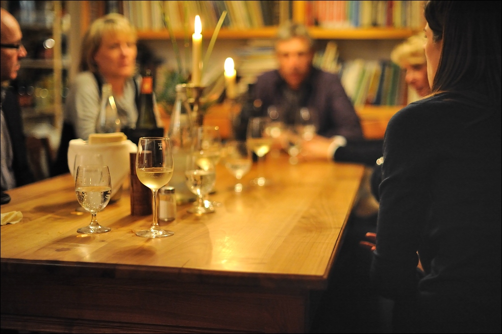 Plausch beim Wein