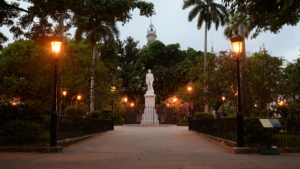 Plaza ee Armas mit Carlos Manual de Cépedes
6458