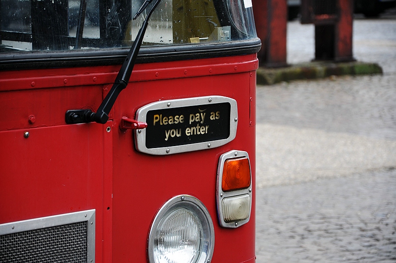 pls pay as u enter
(DSC 6008 kor klein)