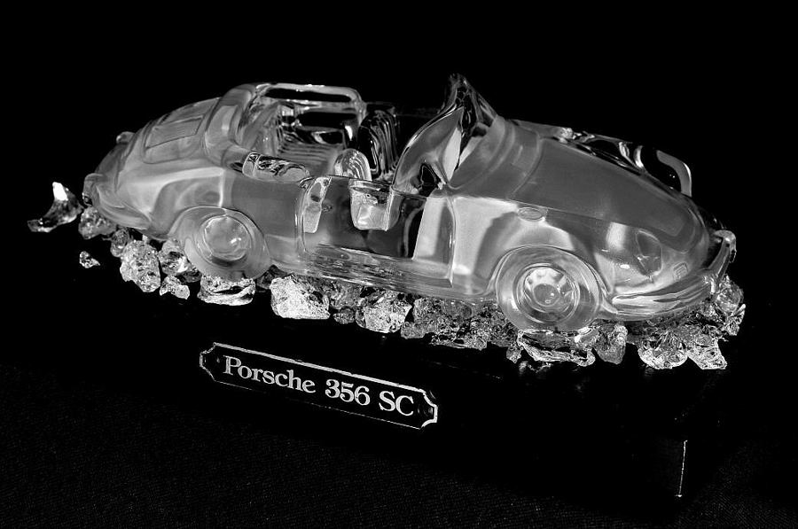 Porsche in S/W