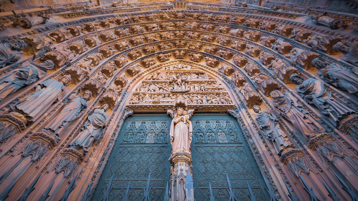 Portal Münster Strassburg.jpg