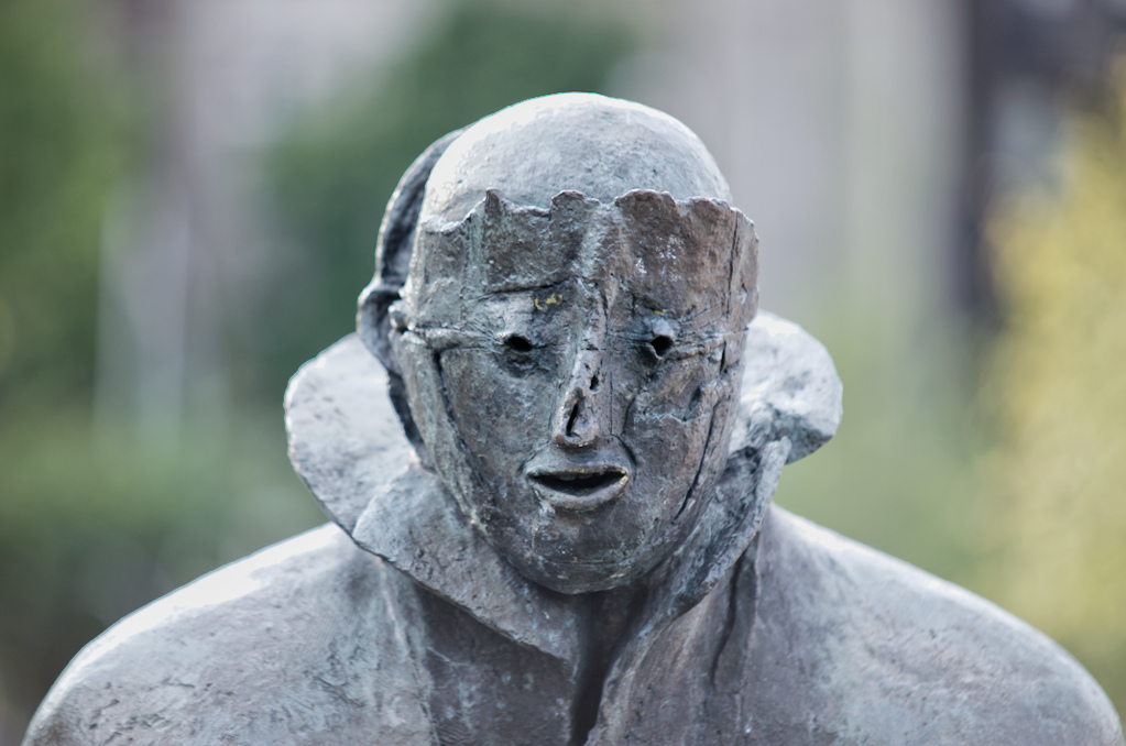 portrait frontal mittig stark 1068 lzn