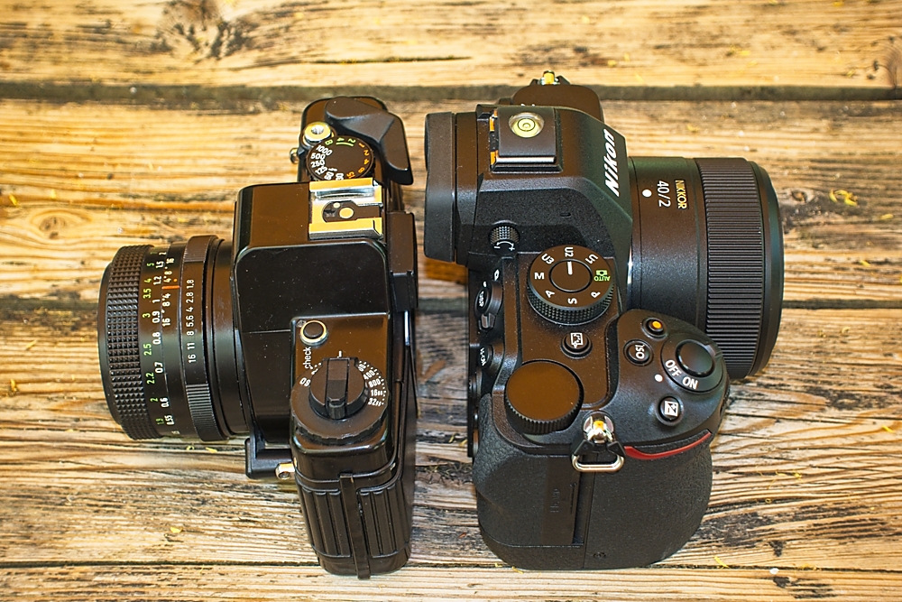 Praktica vs Nikon.jpg