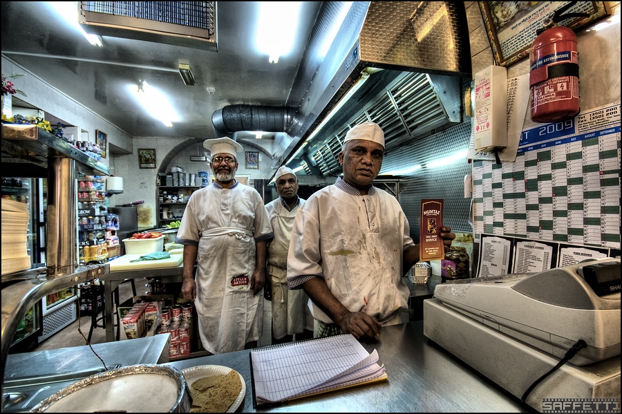"Mumtaz", Gibraltar, die Jungs, indisch, "Fast-Food"