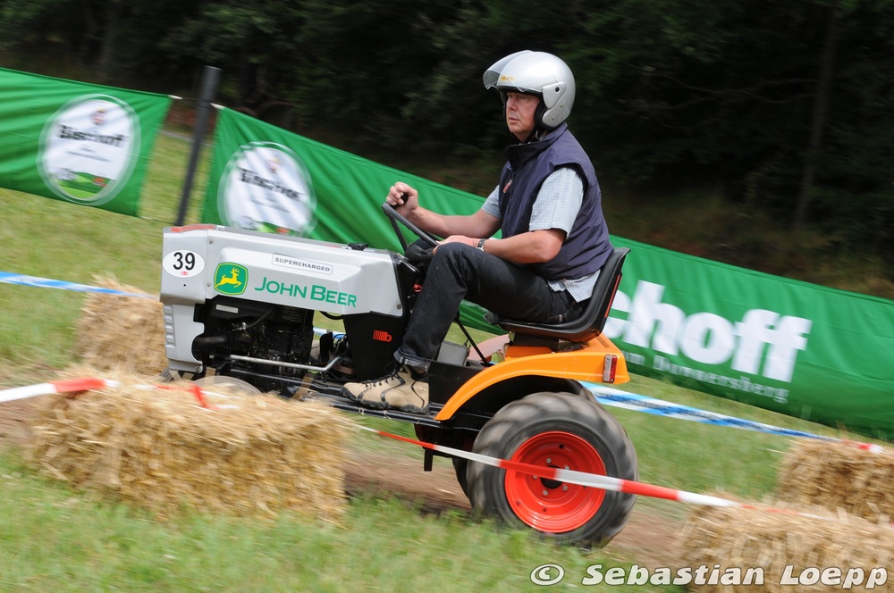 Rasenmäherrennen Neuhemsbach 2010