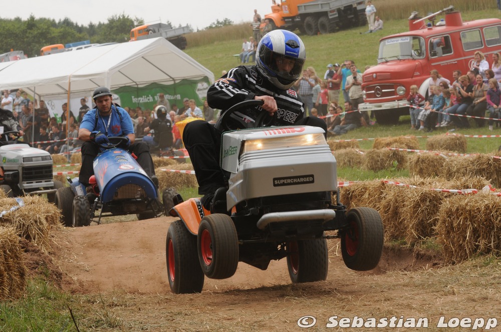 Rasenmäherrennen Neuhemsbach 2010