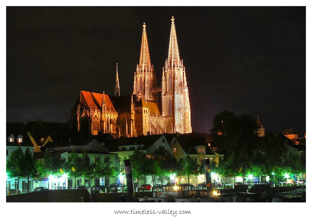 Regensburger Dom

Nikon D80