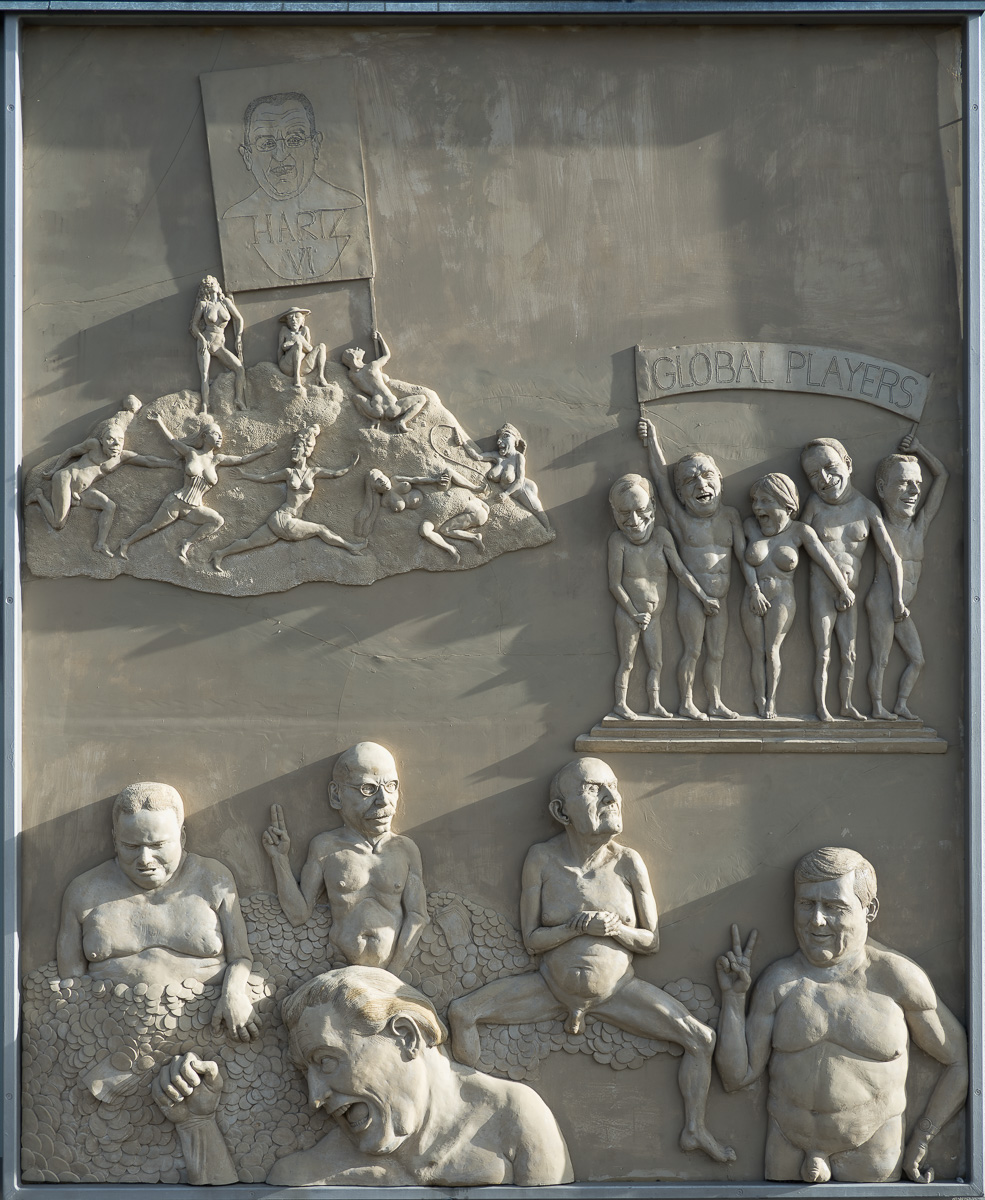 Relief am Rathaus von Ludwigshafen