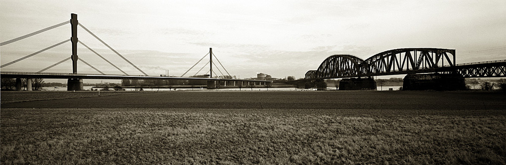 Rhein bei Duisburg