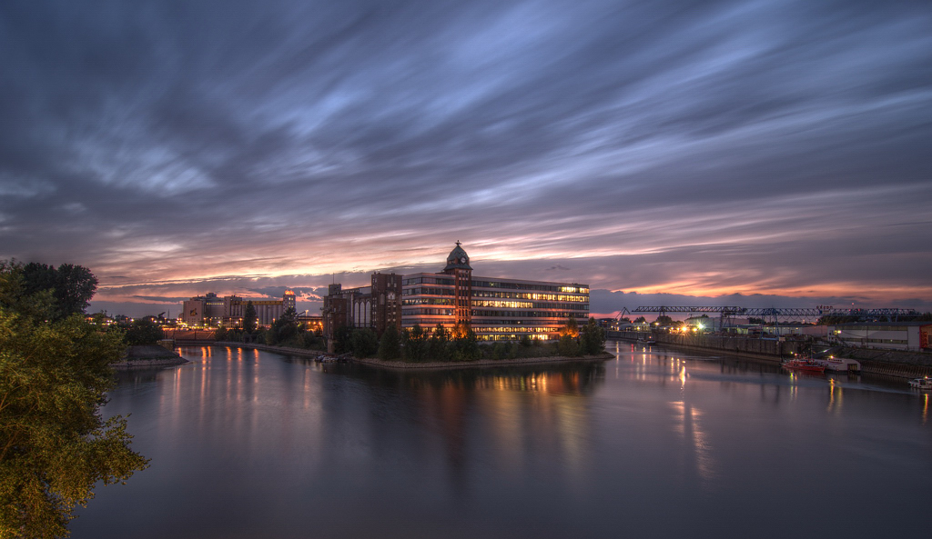 Rhein-Hafen Düsseldorf