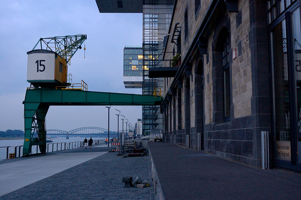 Rheinauhafen Köln
Distagon 28/2.8