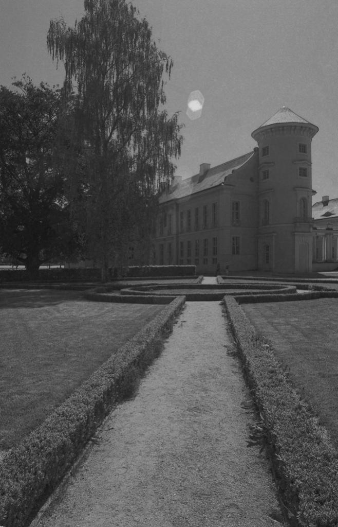 Rheinsberg Schlosz 0120 120520 test sw