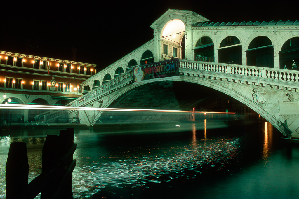 Rialto bei Nacht 4