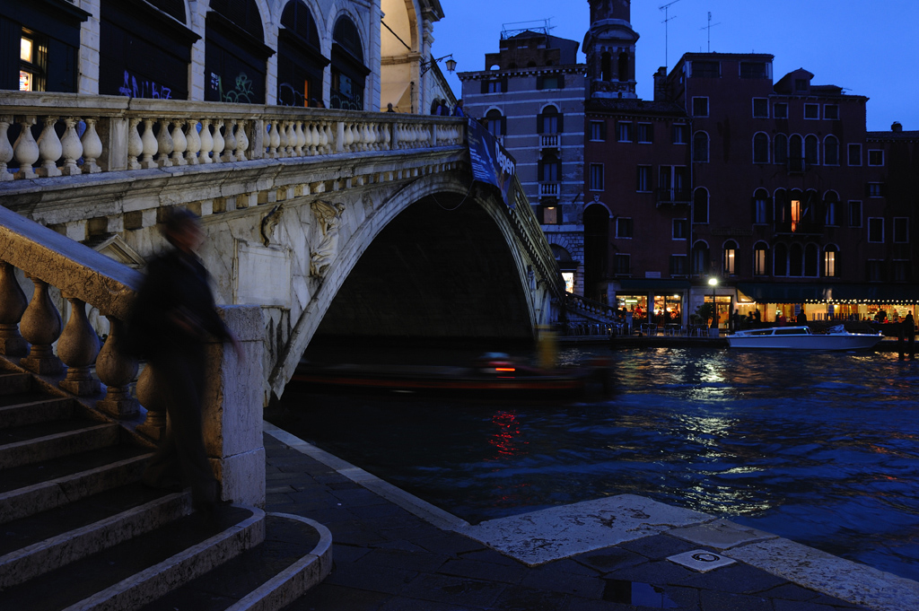 rialto blue, variation