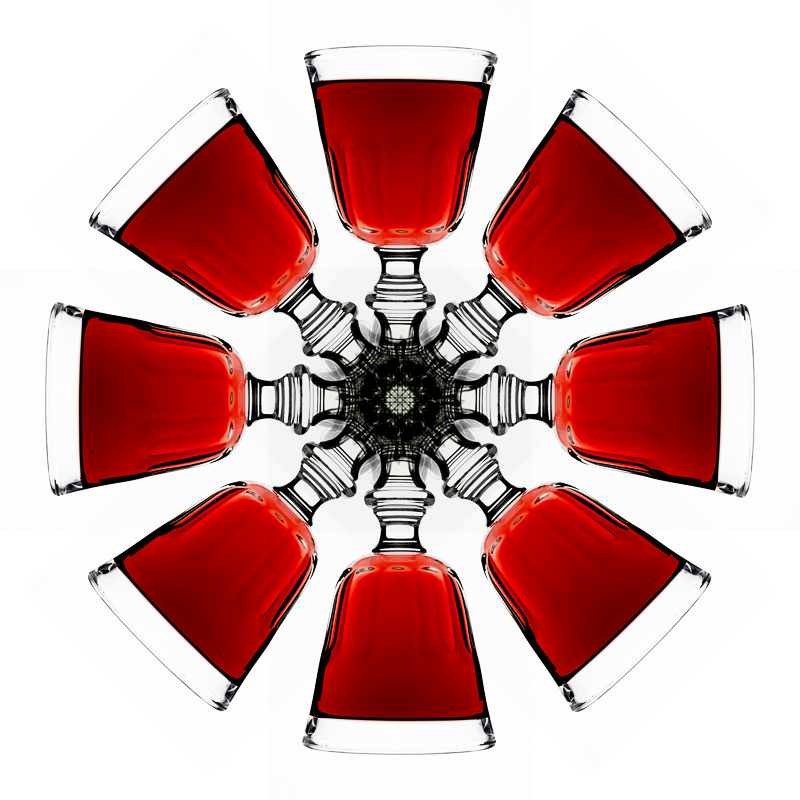 Rotweinglas_symmetrisch.jpg