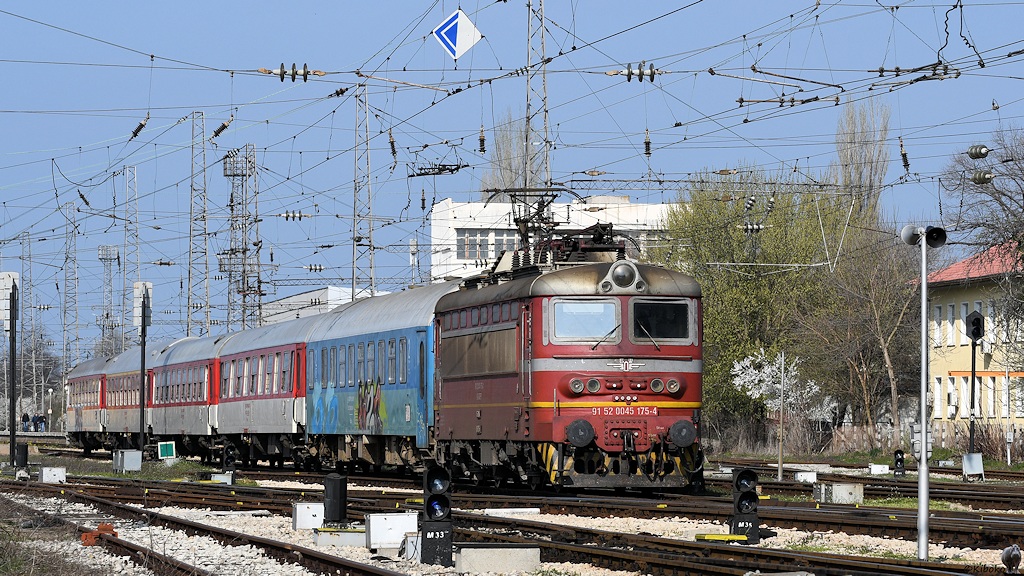 s135 Lewski 45 175 8122