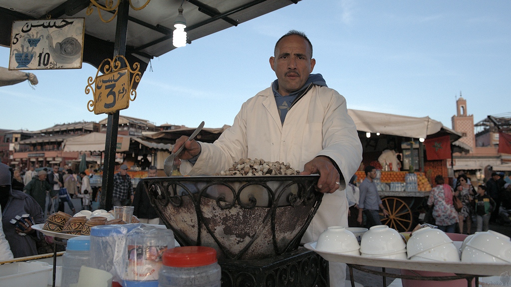 s375 Marrakech Schneckenkoch 1834  1