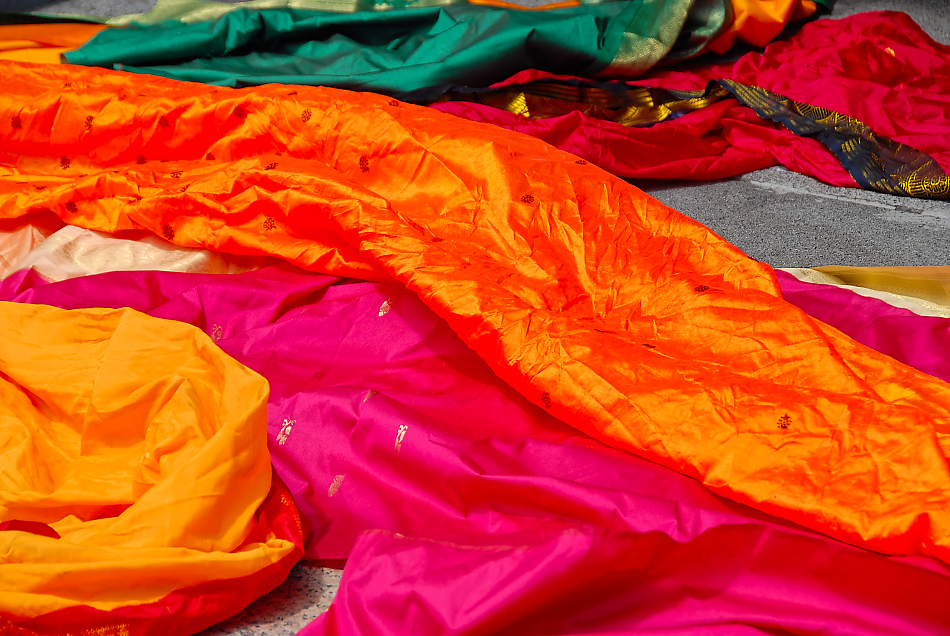 Saris.jpg