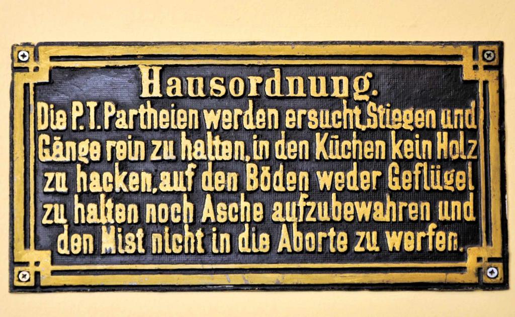 Schild in Wien (Eissalon Tichy)
