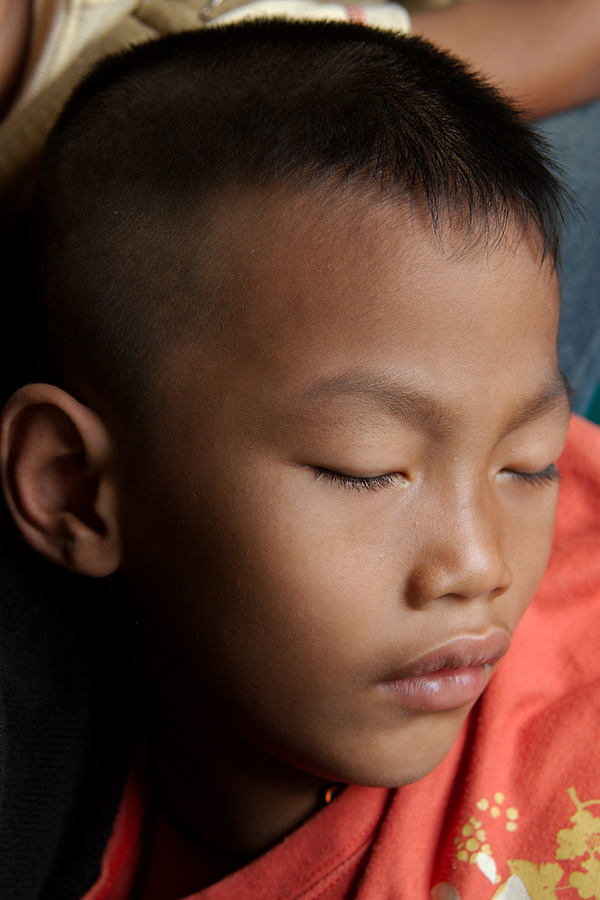 Schlafender Junge (Thailand)