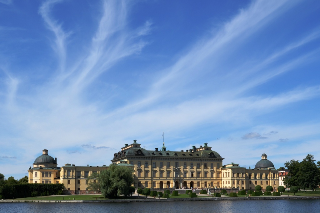 schloss neu beschnitten