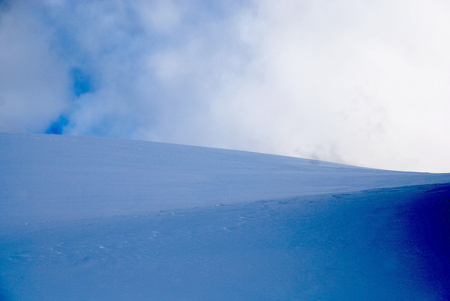 Schnee in blau