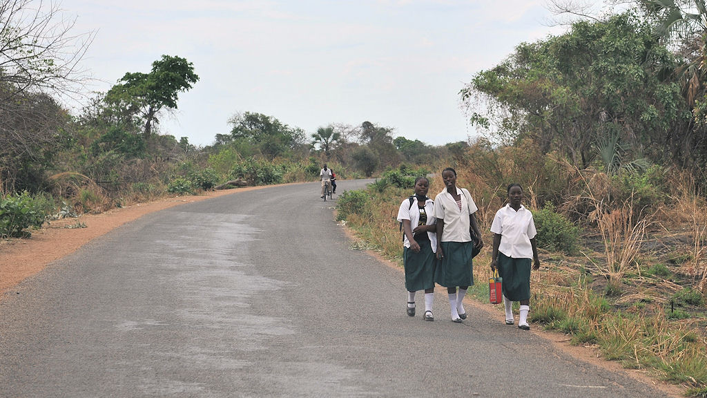 Schulkinder in Mfuwe
6165