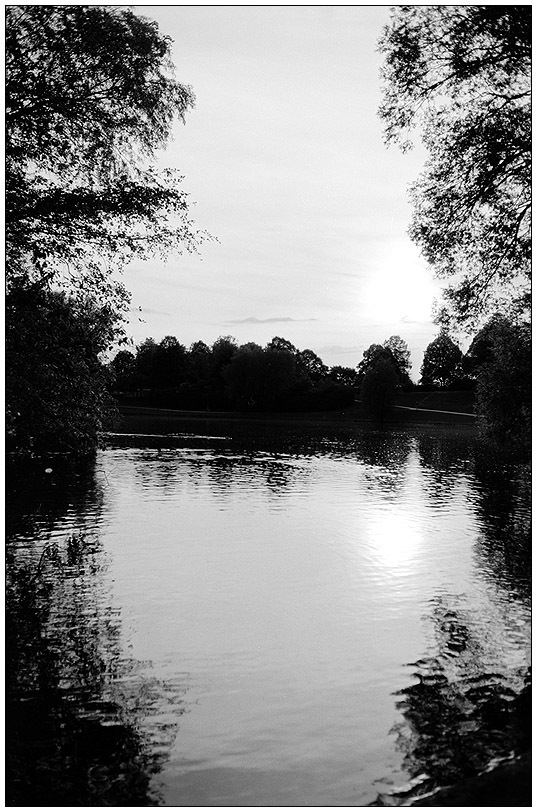 See
Fuji Acros 100, Emofin