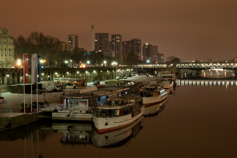 Seine bei Nacht