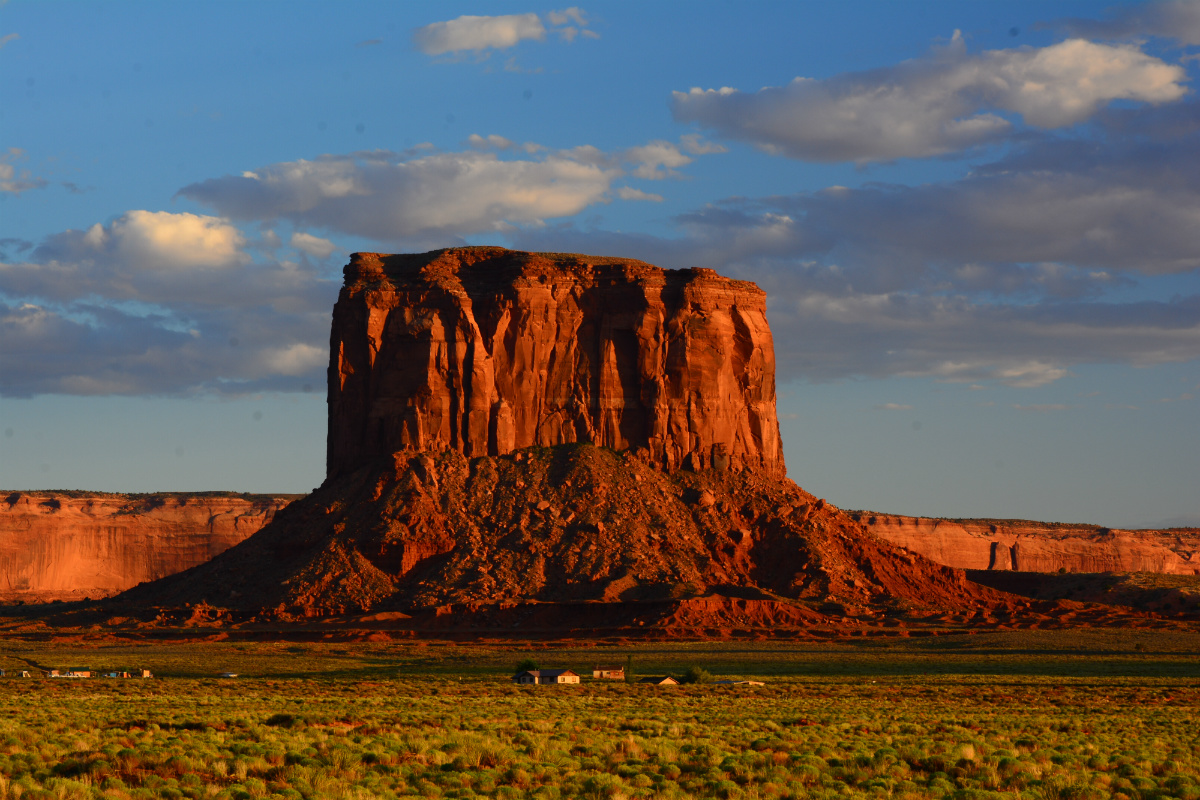SFO 9953 Monument Valley