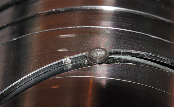 SIGMA AF 120-300mm f/2.8 D APO HSM für Nikon mit Sturzschaden.