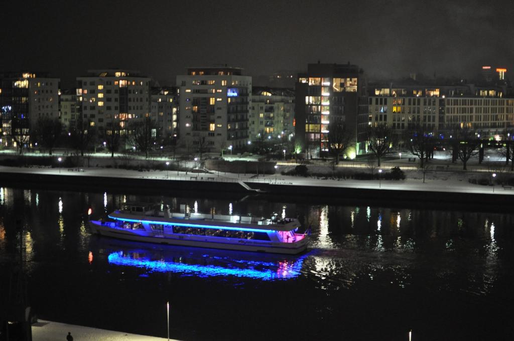Silvester - Partyschiff auf dem Main