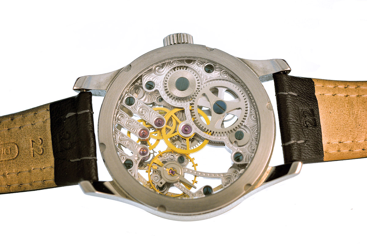 skeletierte uhr 1200