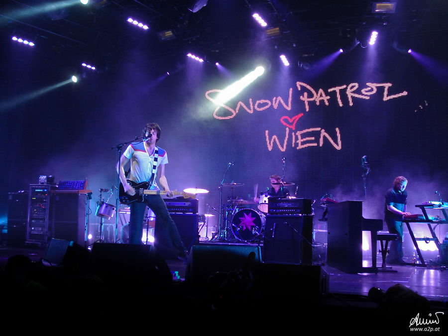 SNOW PATROL 1
