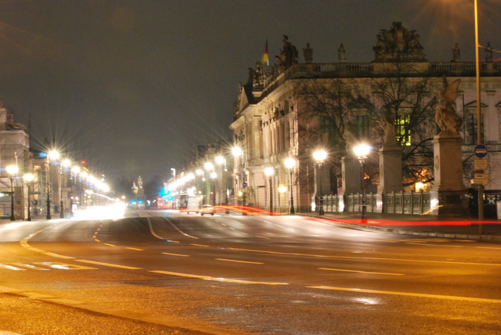 so sieht Unter den linden zum Fierabend aus