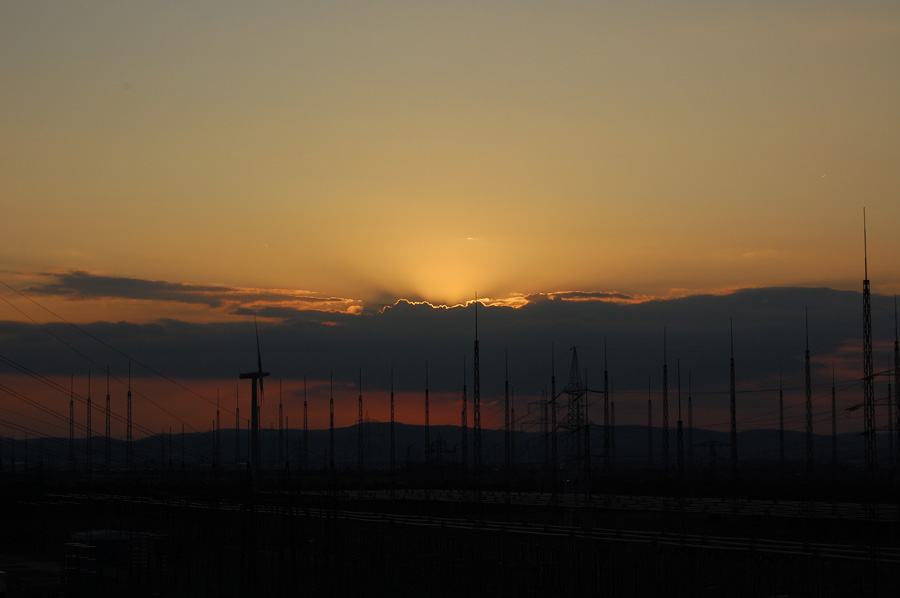 Sonnenuntergang 6 Uhr Abends