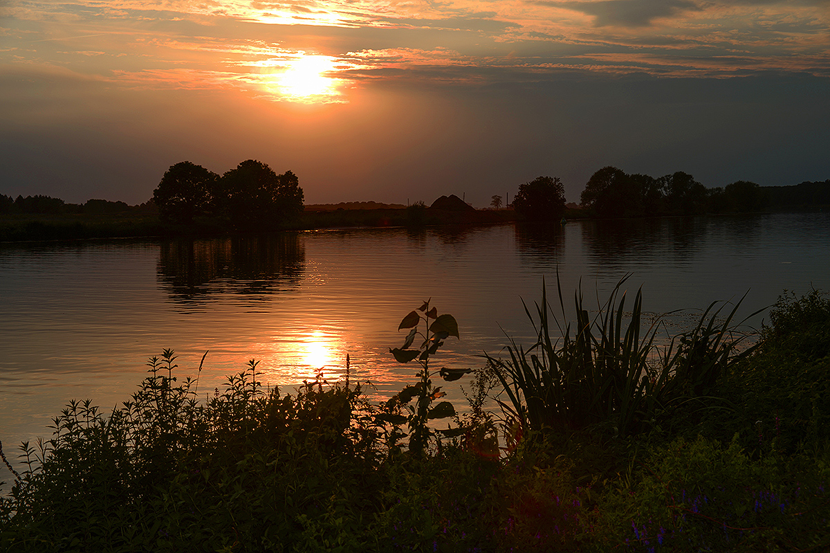 sonnenuntergang Maas_kl.jpg