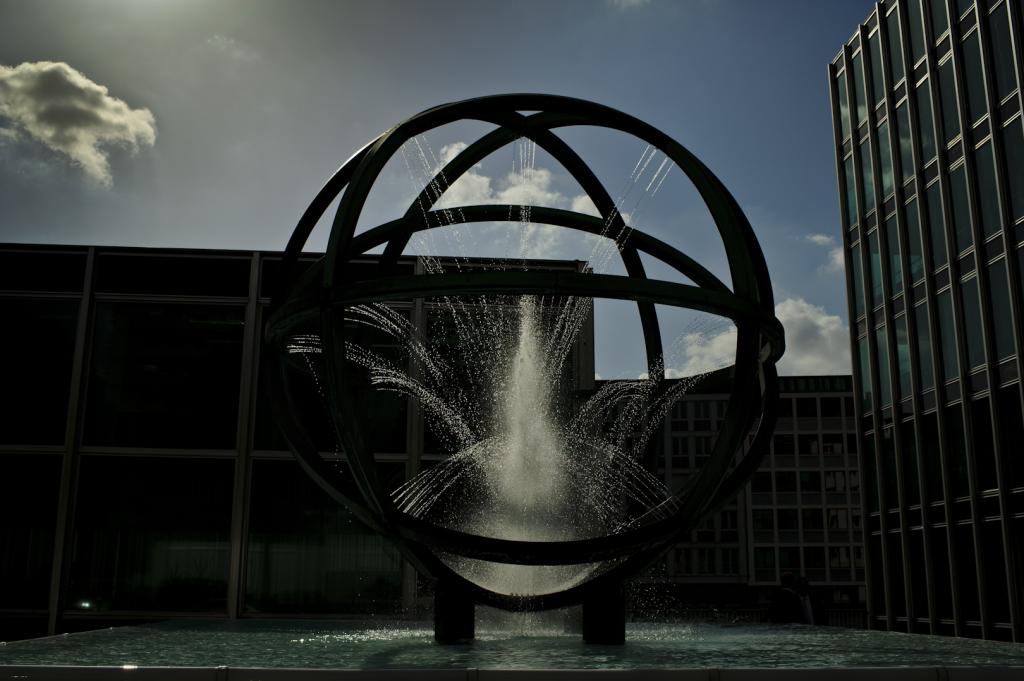 Sparkling Globe